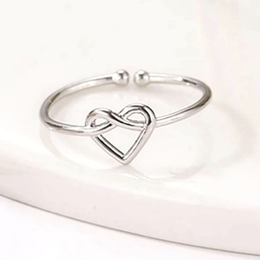 Silver knot heart ring